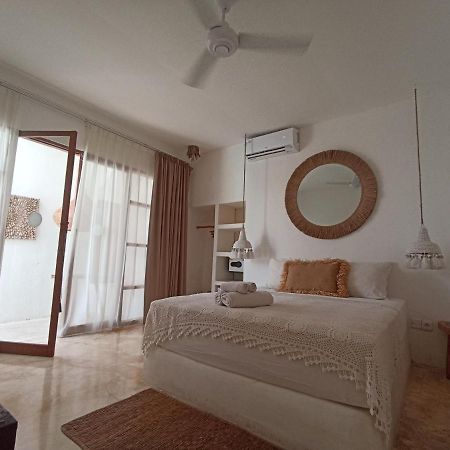 Sal Central Uluwatu  Luaran gambar