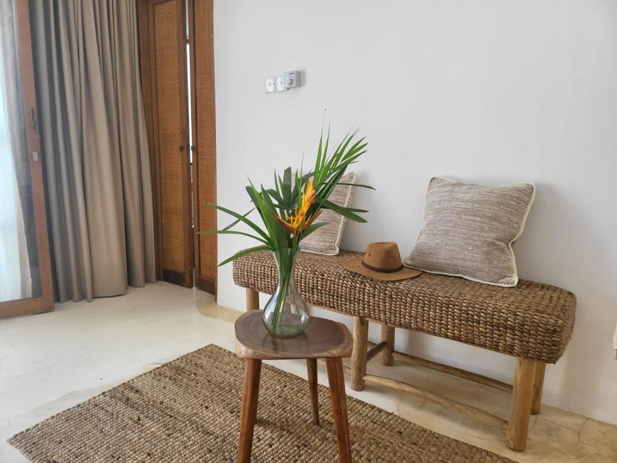 Sal Central Uluwatu  Luaran gambar